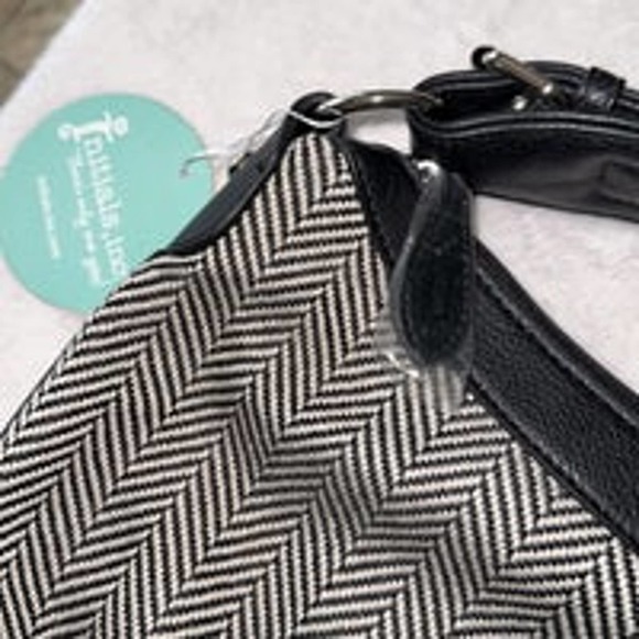Initials Inc Black White‎ Purse - Picture 3 of 9
